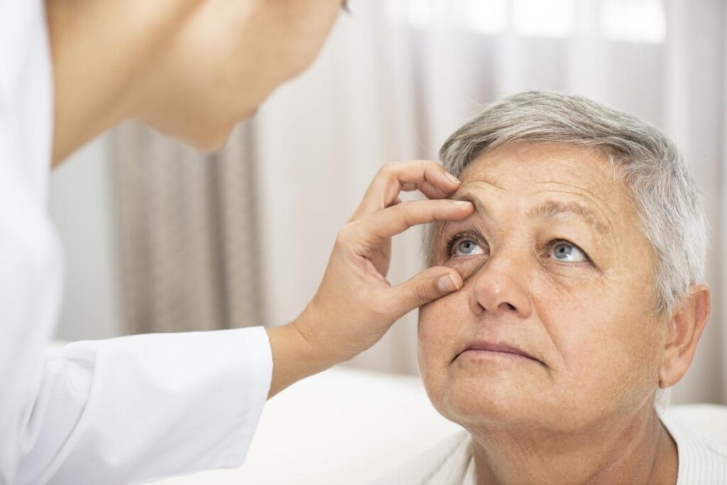 Feeling nervous to go for a laser eye surgery? Read this
